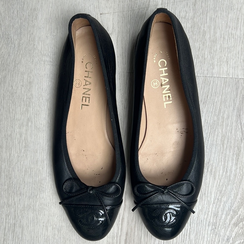 Chanel black flats size 37 1/2